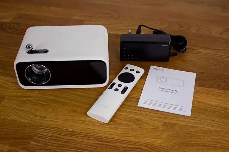 ویدئو پروژکتور Wanbo Mini Pro: همراه جمع‌وجور و مقرون‌به‌صرفه برای سینمای خانگی